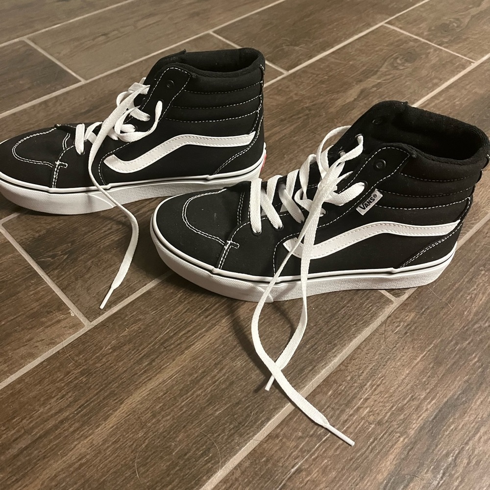 Vans - Filmore High Top Sneaker - Women’s